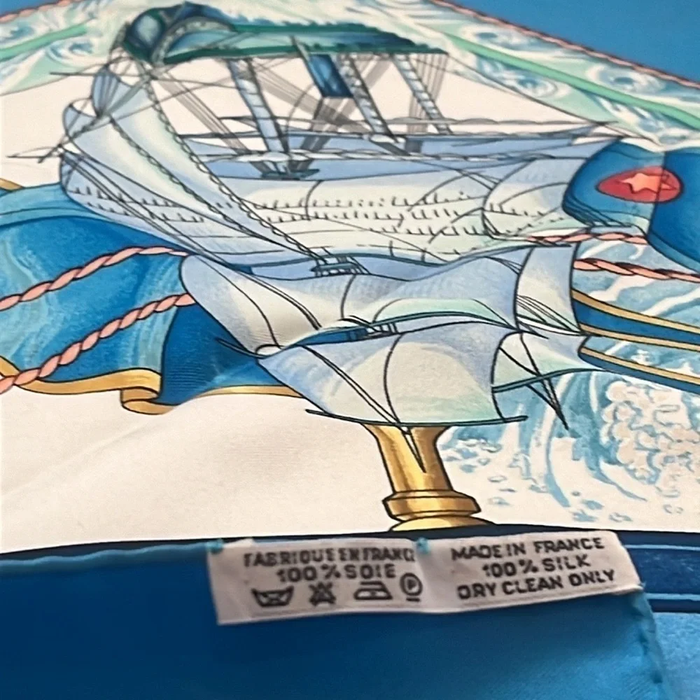 HERMES Vive Le Vent Carre 90 Silk Scarf Scarf Authentic